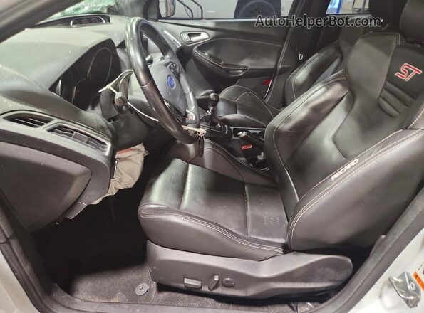 1FADP3L98HL326783 2017 FORD FOCUS White Front interior view