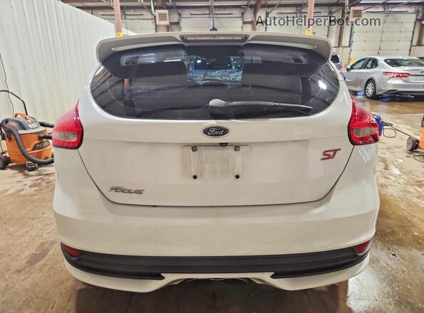 1FADP3L98HL326783 2017 FORD FOCUS White Rear view