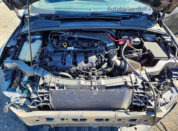 1FADP3L9XGL308560 2016 FORD FOCUS Gray Rear interior view
