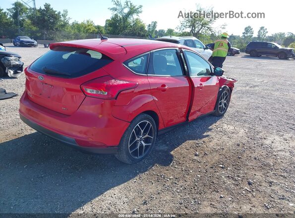 1FADP3M20HL209085 2017 FORD FOCUS Red Задня права чверть