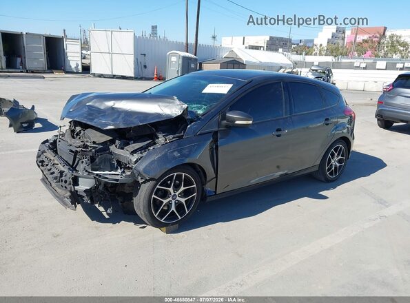 1FADP3M20JL223963 2018 FORD FOCUS Gray Przód lewy