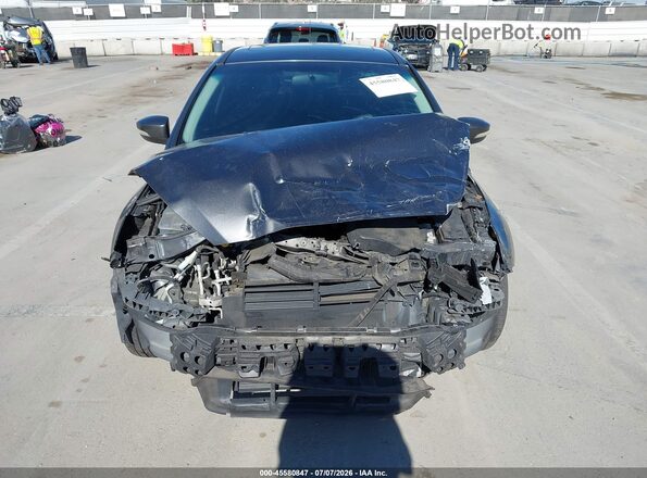 1FADP3M20JL223963 2018 FORD FOCUS Gray Widok z przodu