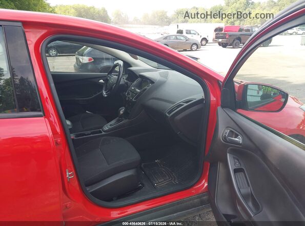 1FADP3M23HL299011 2017 FORD FOCUS Red Սալոնի դիմացի տեսք