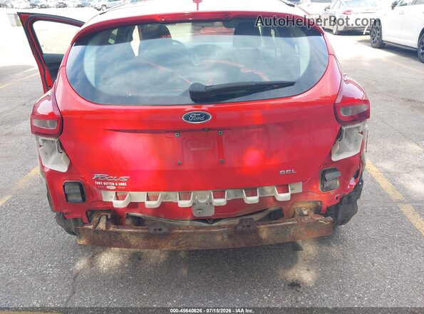 1FADP3M23HL299011 2017 FORD FOCUS Red Դիմացի տեսք
