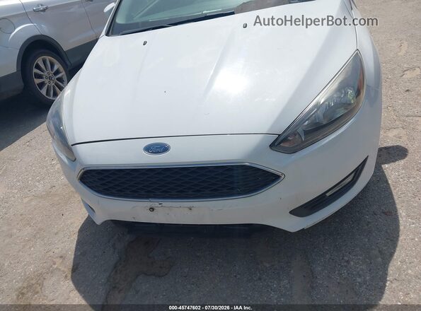 1FADP3M24JL242483 2018 FORD FOCUS White Vista frontal