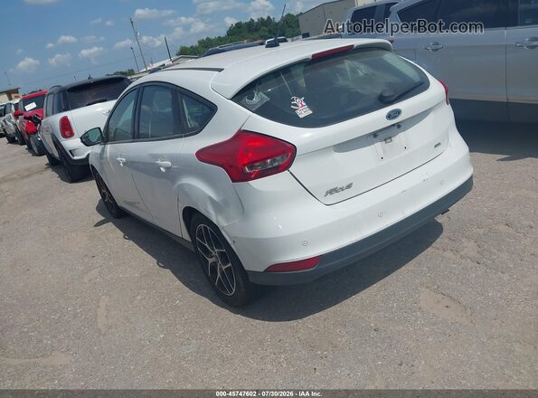 1FADP3M24JL242483 2018 FORD FOCUS White Trasero izquierdo