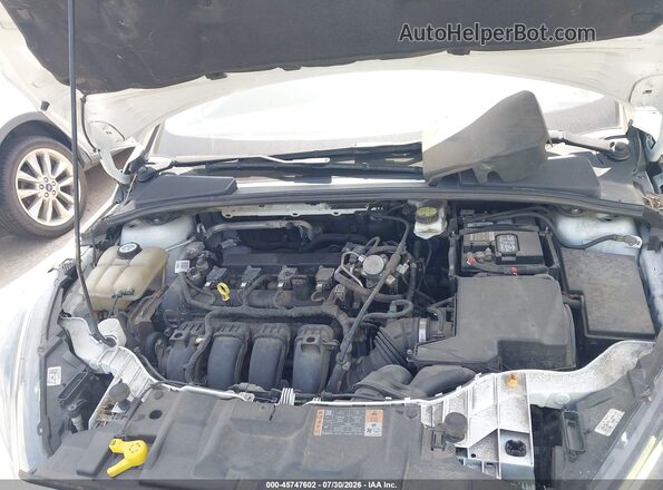 1FADP3M24JL242483 2018 FORD FOCUS White Vista trasera