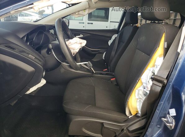 1FADP3M25JL204146 2018 FORD FOCUS Blue Widok wnętrza z przodu