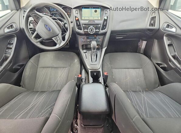 1FADP3M26JL241061 2018 FORD FOCUS Белый Вид панели приборов