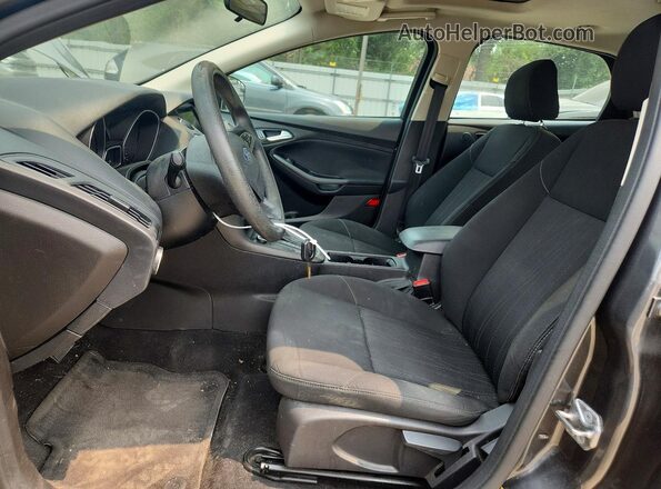 1FADP3M27HL202702 2017 FORD FOCUS Gray Вид салону спереду