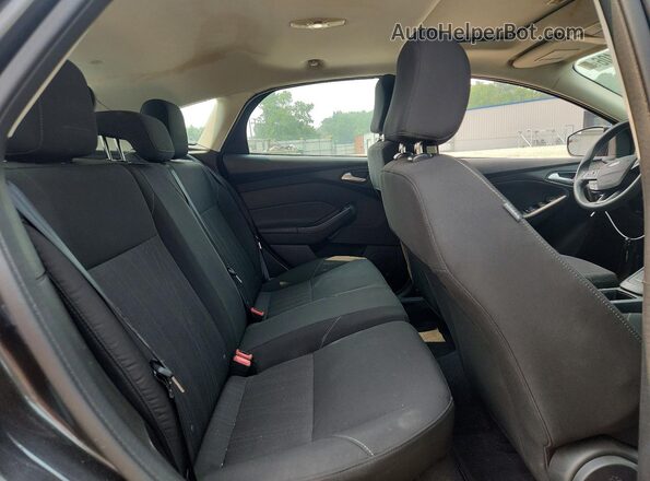 1FADP3M27HL202702 2017 FORD FOCUS Gray Вид задньої частини салону