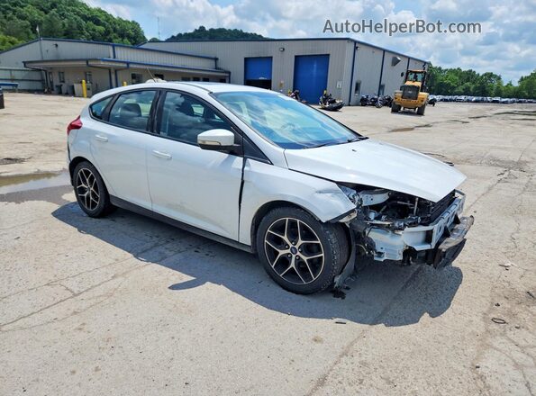1FADP3M27HL313007 2017 FORD FOCUS White Delantero derecho