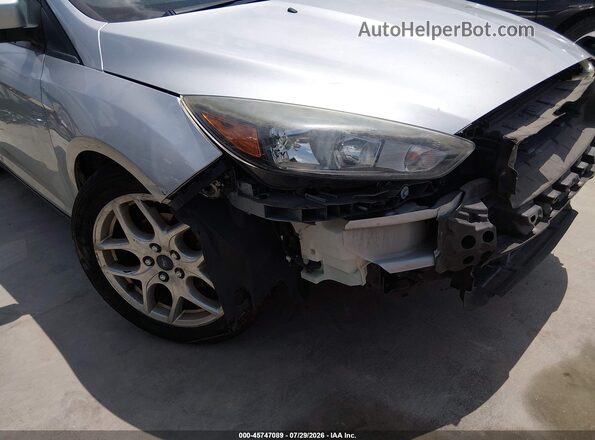 1FADP3M29HL232011 2017 FORD FOCUS Gray Widok wnętrza z tyłu