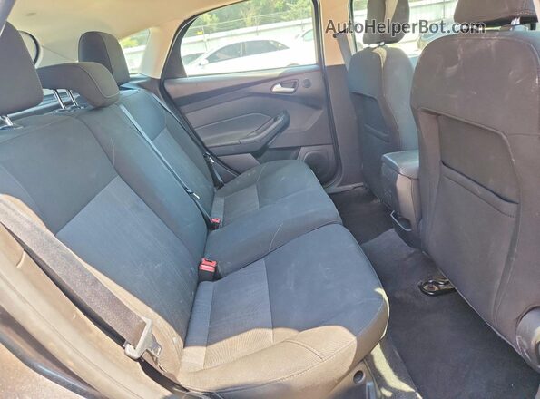 1FADP3M2XHL323174 2017 FORD FOCUS Серый Вид задних сидений