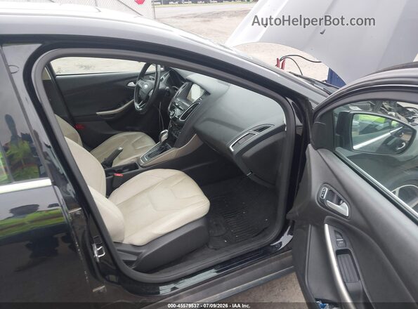 1FADP3N21GL250340 2016 FORD FOCUS Black Вид салону спереду