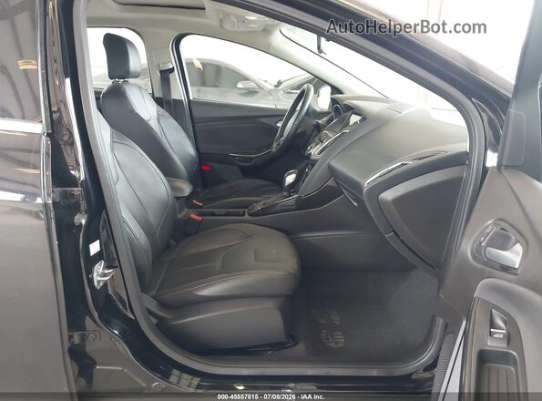 1FADP3N21GL351619 2016 FORD FOCUS Black Սալոնի դիմացի տեսք