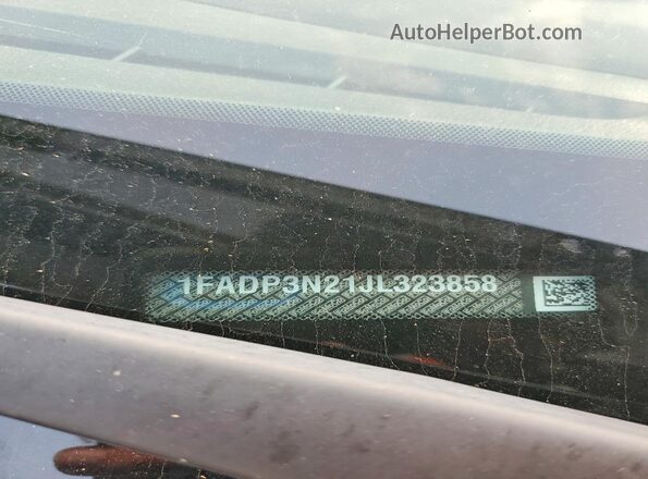 1FADP3N21JL323858 2018 FORD FOCUS Black ძრავის განყოფილების ხედი