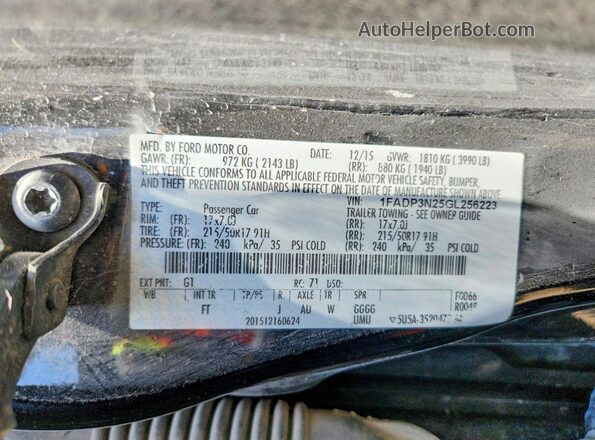 1FADP3N25GL256223 2016 FORD FOCUS Black Engine compartment view
