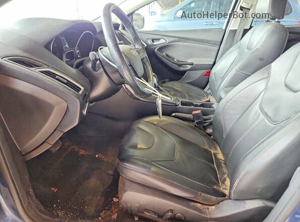 1FADP3N25JL230955 2018 FORD FOCUS Синий Вид салона спереди