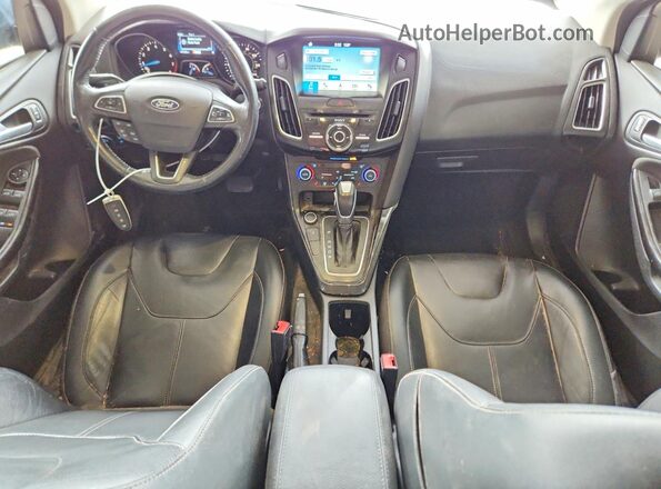 1FADP3N25JL230955 2018 FORD FOCUS Синий Вид панели приборов