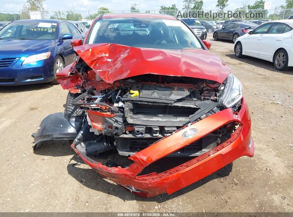 1FADP3N28JL303221 2018 FORD FOCUS Red Front view