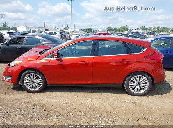 1FADP3N28JL303221 2018 FORD FOCUS Red 360 interior view