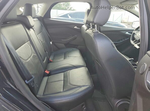 1FADP3N29HL253441 2017 FORD FOCUS Black უკანა სავარძლების ხედი