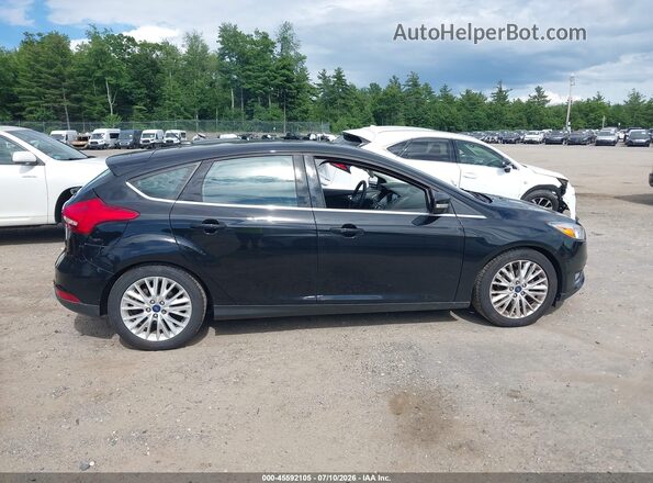 1FADP3N29HL335184 2017 FORD FOCUS Черный Вид задней части салона
