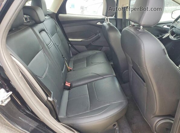 1FADP3N2XGL220821 2016 FORD FOCUS Black Вид задніх сидінь