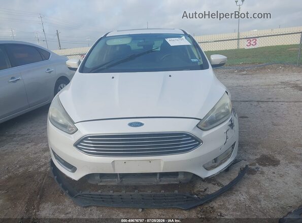 1FADP3N2XHL299411 2017 FORD FOCUS White Widok deski rozdzielczej