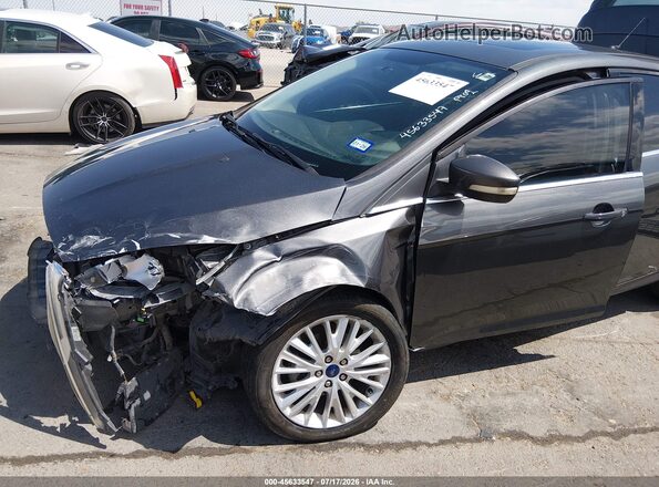 1FADP3N2XJL224228 2018 FORD FOCUS Gray Вид спереду