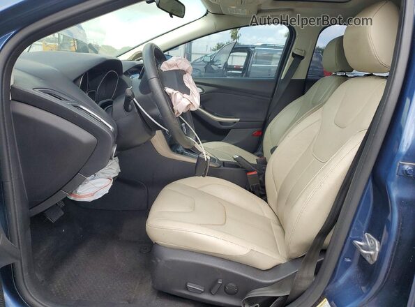 1FADP3N2XJL323485 2018 FORD FOCUS Blue Vista interior delantera