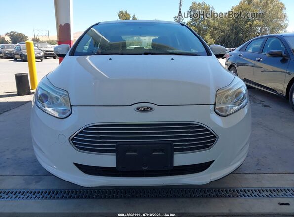 1FADP3R40JL296129 2018 FORD FOCUS ELECTRIC Белый Вид задней части салона