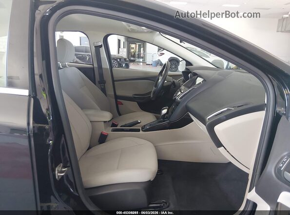 1FADP3R41JL296124 2018 FORD FOCUS ELECTRIC Черный Вид салона спереди
