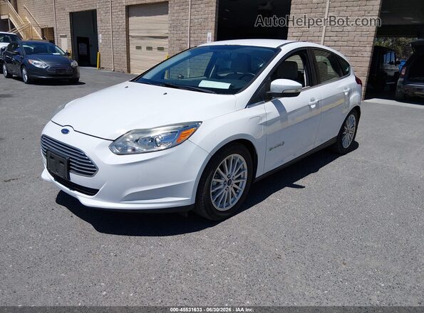 1FADP3R42HL320344 2017 FORD FOCUS ELECTRIC Белый Передняя левая четверть