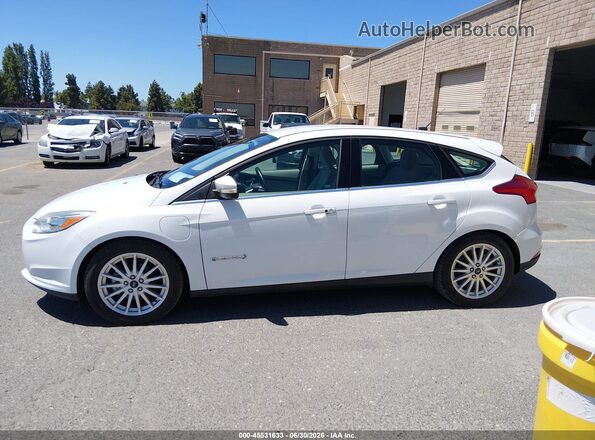 1FADP3R42HL320344 2017 FORD FOCUS ELECTRIC Белый Панорамный вид салона 360°