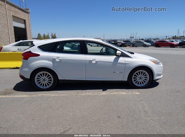 1FADP3R42HL320344 2017 FORD FOCUS ELECTRIC Белый Вид задней части салона