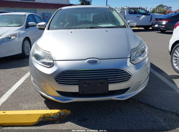 1FADP3R43JL296142 2018 FORD FOCUS ELECTRIC Серебряный Вид задней части салона