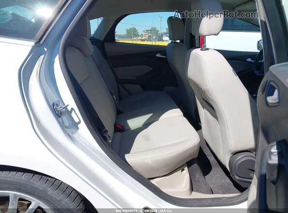 1FADP3R44HL320362 2017 FORD FOCUS ELECTRIC White Widok naklejki z numerem VIN