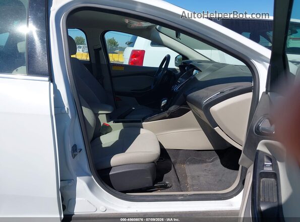 1FADP3R44HL320362 2017 FORD FOCUS ELECTRIC White Widok wnętrza z przodu