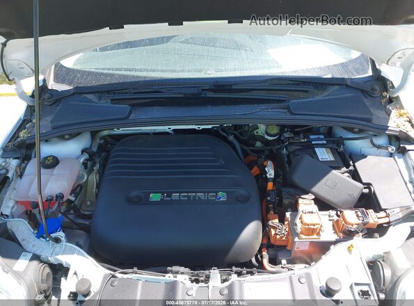 1FADP3R45JL296126 2018 FORD FOCUS ELECTRIC Белый Вид сзади