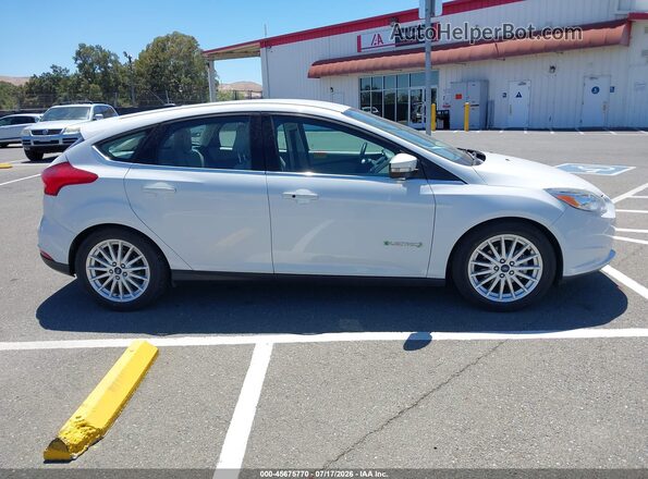 1FADP3R45JL296126 2018 FORD FOCUS ELECTRIC Белый Панорамный вид салона 360°