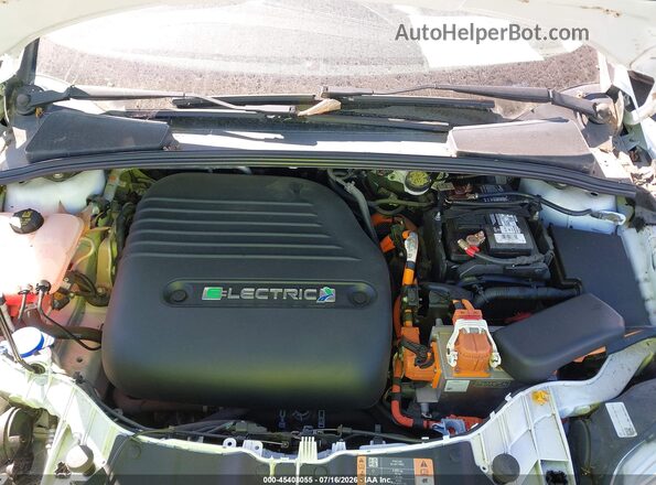 1FADP3R47JL296130 2018 FORD FOCUS ELECTRIC Белый Вид сзади