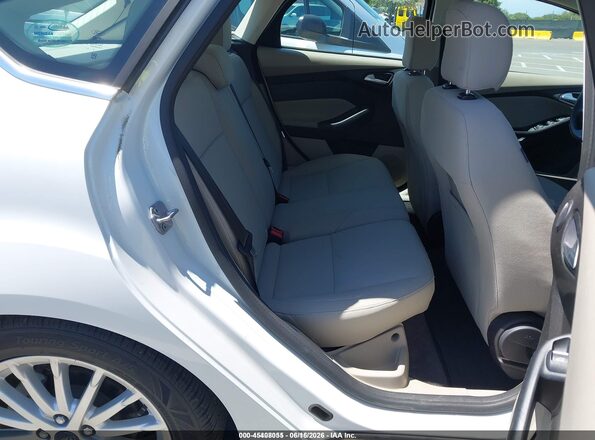 1FADP3R47JL296130 2018 FORD FOCUS ELECTRIC Белый Вид наклейки с VIN-кодом