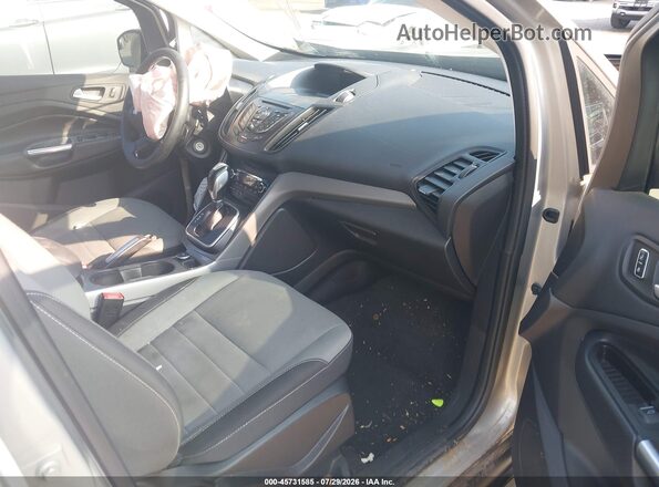 1FADP5AU6GL115664 2016 FORD C-MAX HYBRID Золотой Вид салона спереди