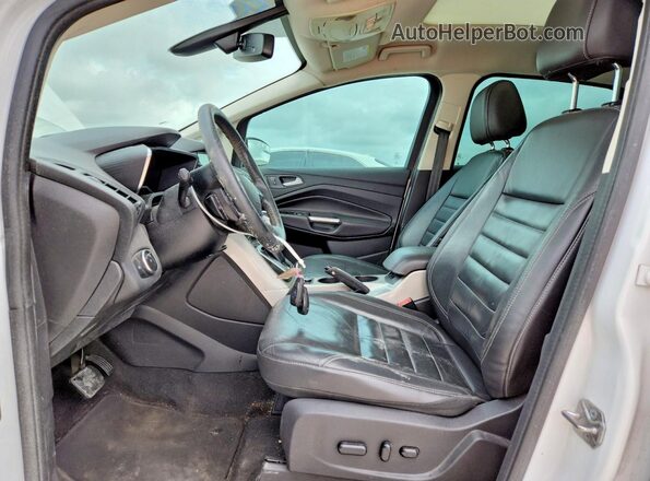 1FADP5BU9GL112210 2016 FORD C-MAX White Front interior view