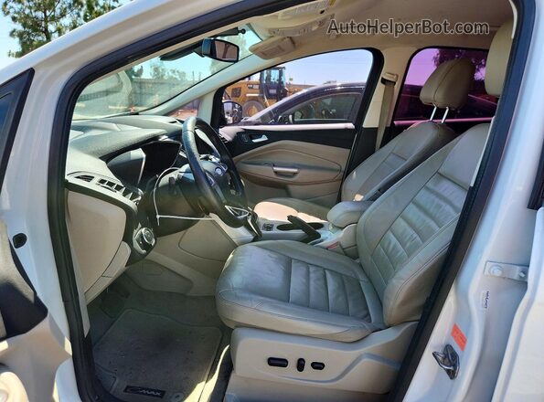 1FADP5CU3GL102402 2016 FORD C-MAX White Вид салону спереду