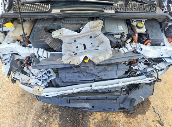 1FADP5CU5GL102448 2016 FORD C-MAX White Engine compartment view