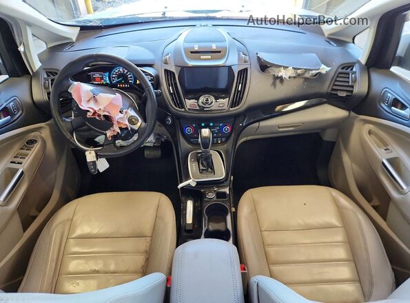 1FADP5DU5HL109738 2017 FORD C-MAX White Widok deski rozdzielczej
