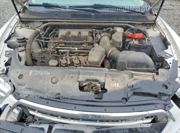 1FAHP2D81GG127986 2016 FORD TAURUS White Rear interior view